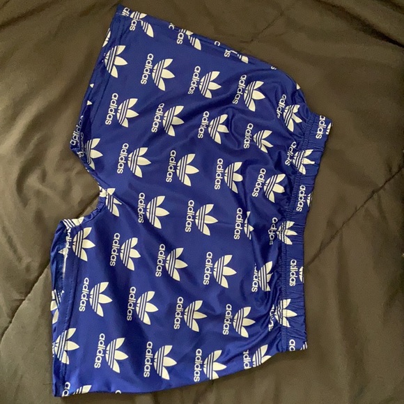 Woman’s Athletic Short’s - Picture 2 of 4